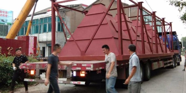 粉塵爆炸需要格外注意，廠家耀先建議選擇脈沖布袋除塵器來預(yù)防！