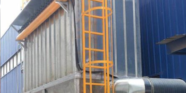 露天環(huán)境布袋除塵器如何防腐？耀先小編為您解答